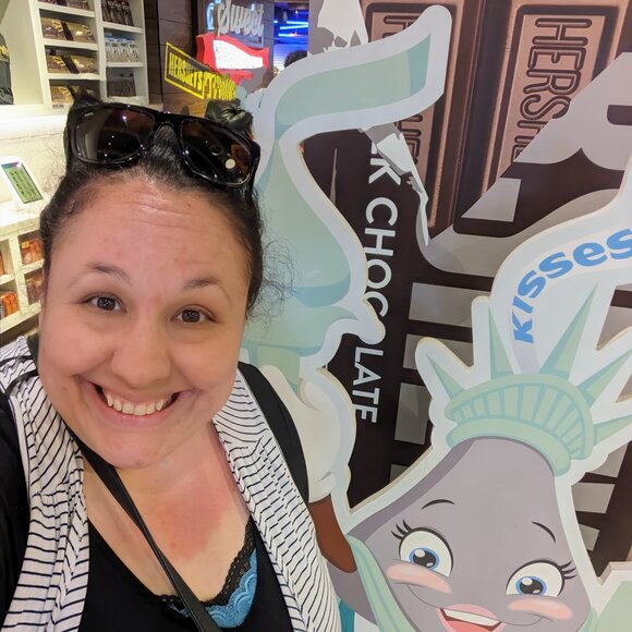 Meet your Posher, Amy - Picture 1 of 1